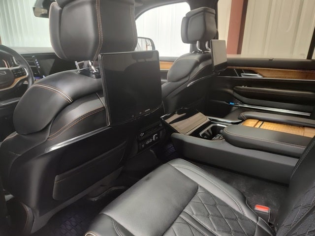 2023 Jeep Grand Wagoneer Series III