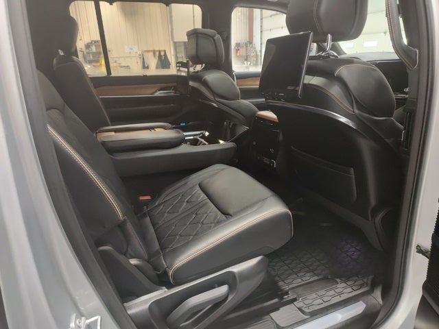 2023 Jeep Grand Wagoneer Series III