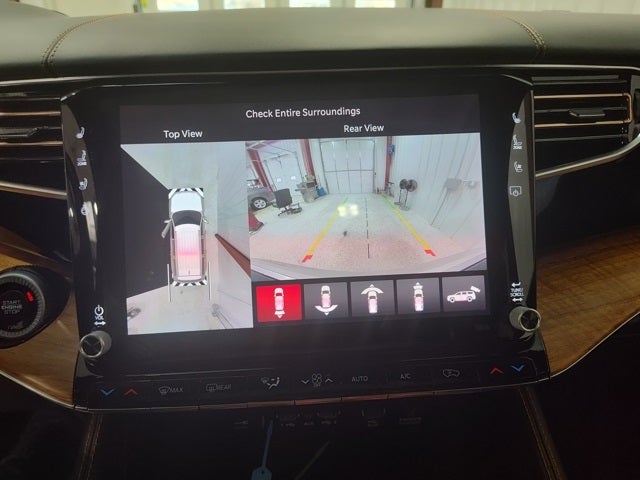 2023 Jeep Grand Wagoneer Series III