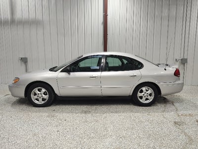 2005 Ford Taurus SE