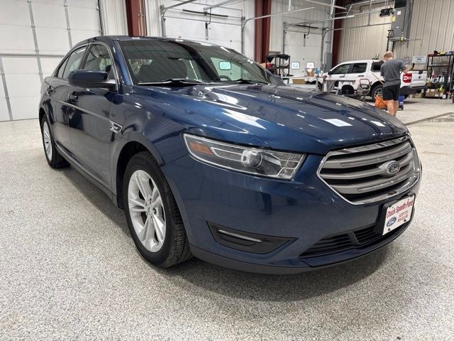 2016 Ford Taurus SEL