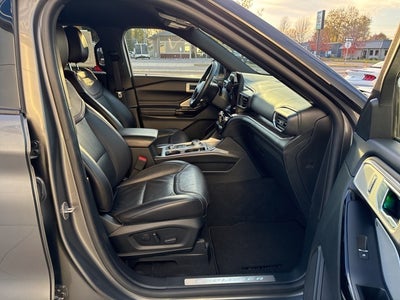 2022 Ford Explorer Platinum