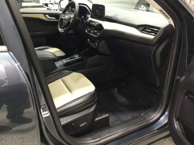 2022 Ford Escape Titanium