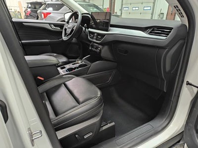 2023 Ford Escape Platinum