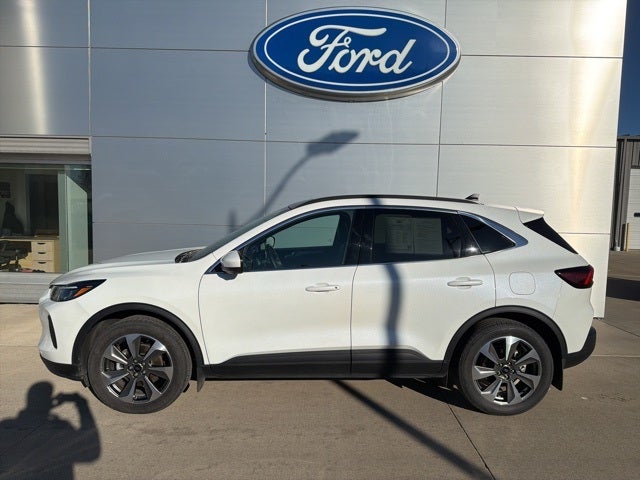 2025 Ford Escape Platinum