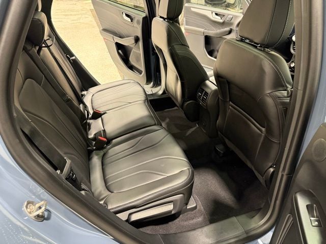 2026 Ford Escape Platinum