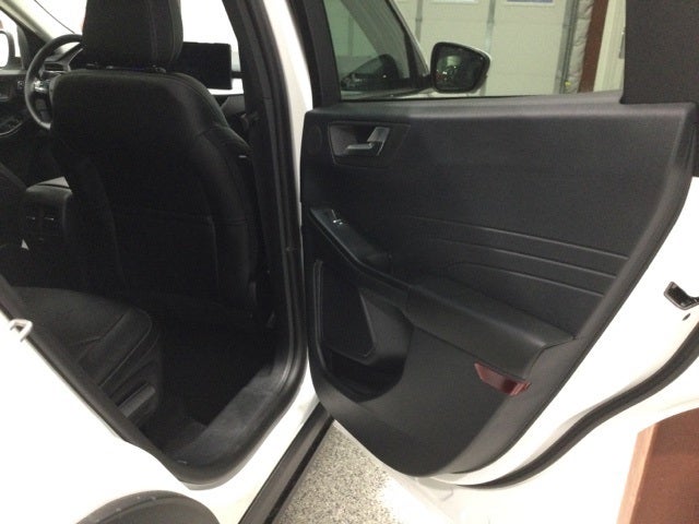 2026 Ford Escape Hybrid Platinum