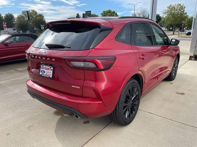 2023 Ford Escape ST-Line Elite