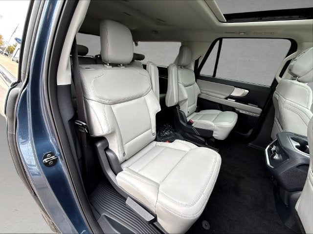 2027 Ford Expedition Max Active