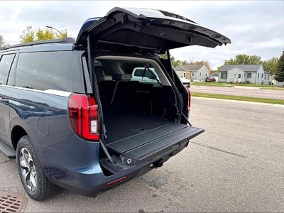 2027 Ford Expedition Max Active