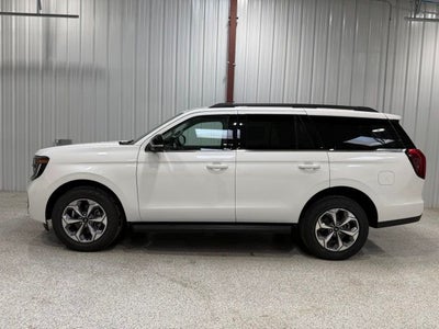 2027 Ford Expedition Active