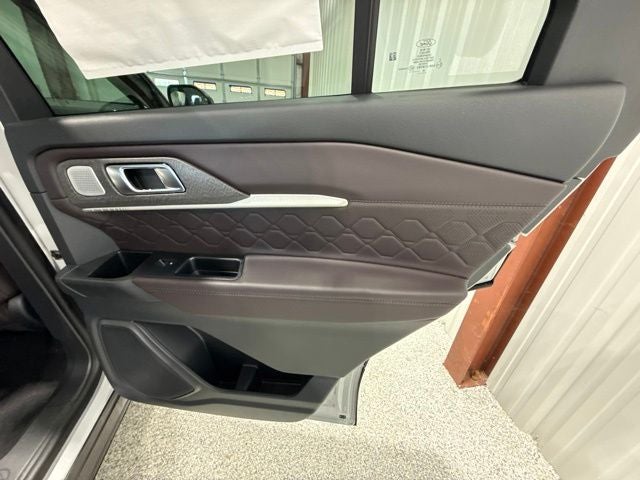 2027 Ford Explorer Platinum