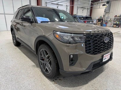 2026 Ford Explorer ST-Line