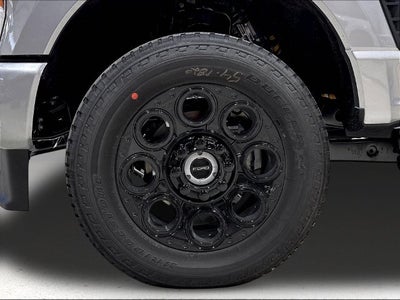 2027 Ford F-350SD Lariat