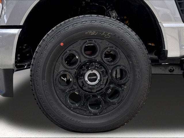 2027 Ford F-350SD Lariat