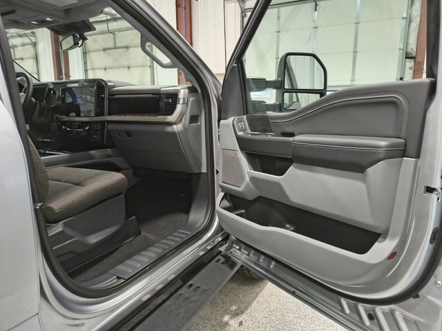 2027 Ford F-350SD XLT