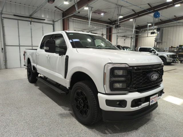 2027 Ford F-350SD Lariat