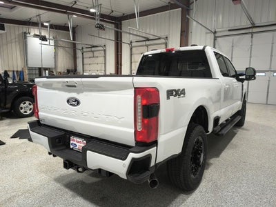 2027 Ford F-350SD Lariat