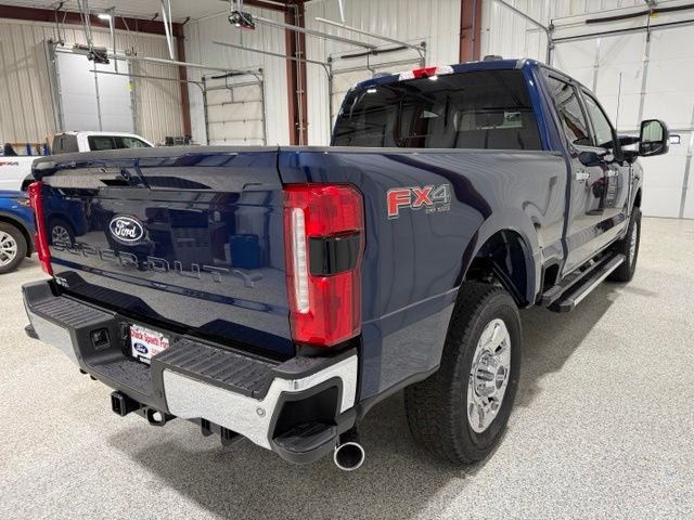 2027 Ford F-350SD Lariat