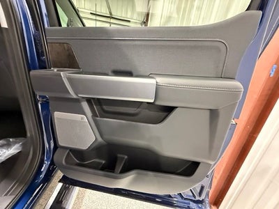2027 Ford F-350SD Lariat