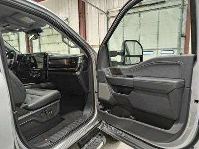2027 Ford F-350SD Lariat