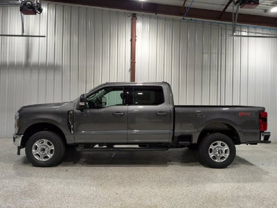 2027 Ford F-350SD XLT