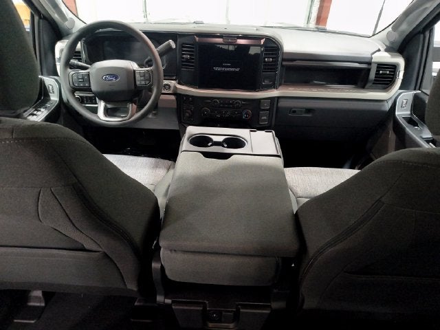2027 Ford F-350SD XLT