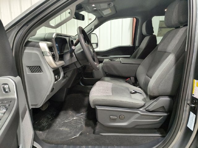 2027 Ford F-350SD XLT