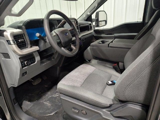 2027 Ford F-350SD XLT