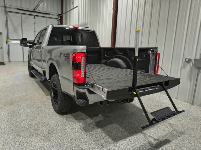 2027 Ford F-350SD Lariat