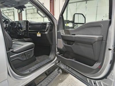 2027 Ford F-350SD Lariat