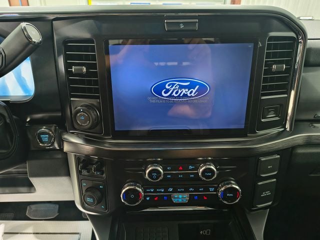 2027 Ford F-350SD Lariat