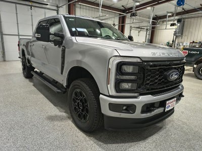 2027 Ford F-350SD Lariat