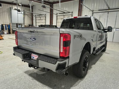 2027 Ford F-350SD Lariat