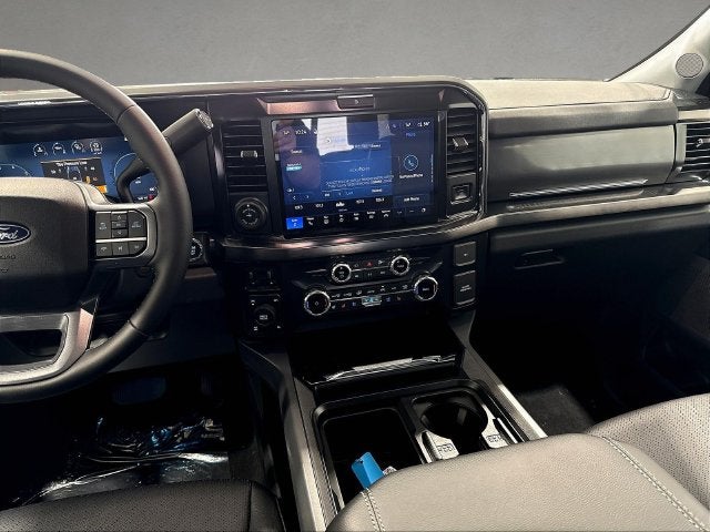 2027 Ford F-350SD Lariat