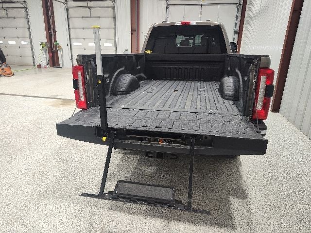 2023 Ford F-350SD Lariat