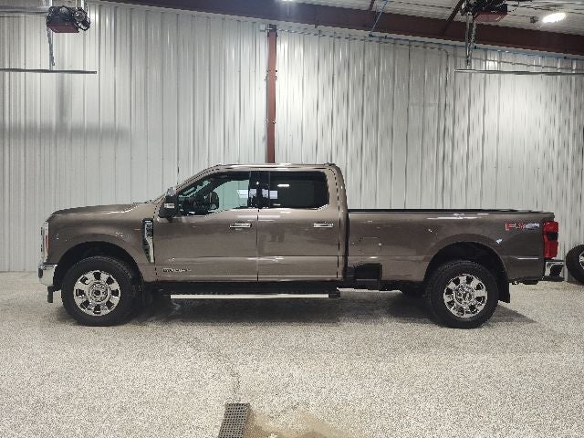 2023 Ford F-350SD Lariat