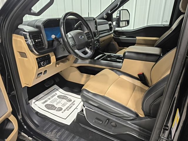 2023 Ford F-350SD Lariat