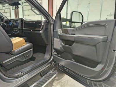 2026 Ford F-350SD Lariat DRW