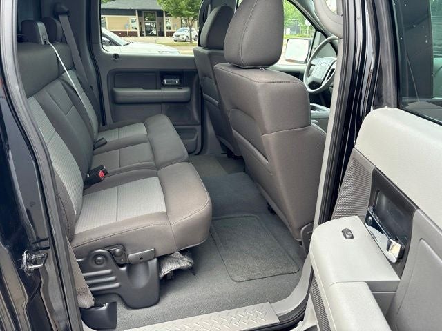2005 Ford F-150 XLT