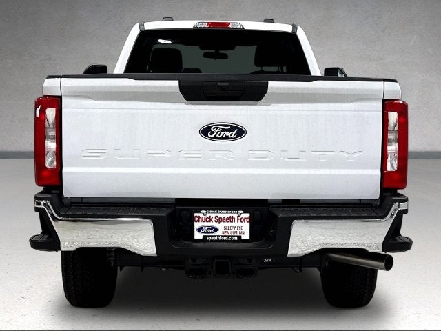 2027 Ford F-350SD XLT
