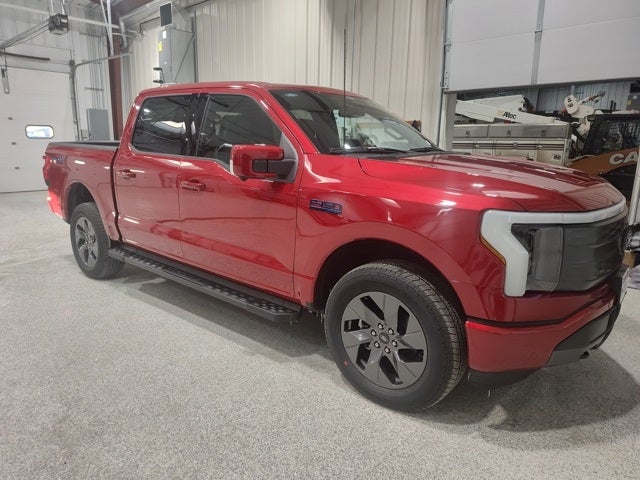 2025 Ford F-150 Lightning Lariat