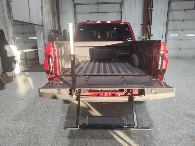 2025 Ford F-150 Lightning Lariat