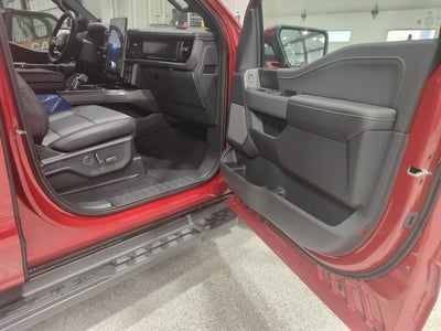 2025 Ford F-150 Lightning Lariat