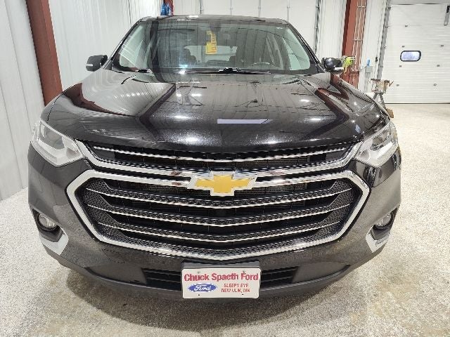 Used 2020 Chevrolet Traverse 1LT with VIN 1GNEVGKW0LJ153596 for sale in Sleepy Eye, Minnesota