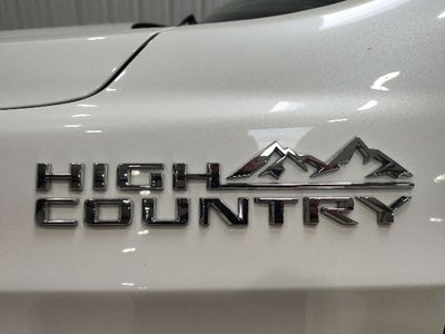 2023 Chevrolet Suburban High Country