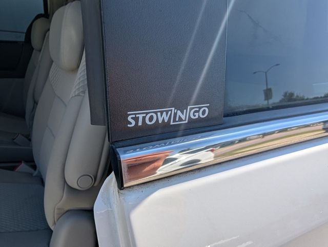 2010 Chrysler Town & Country Touring