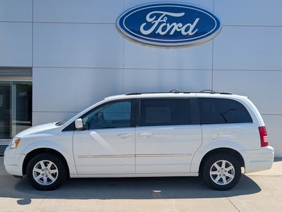 2010 Chrysler Town & Country Touring