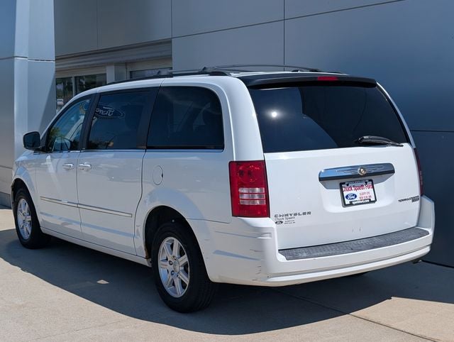 2010 Chrysler Town & Country Touring