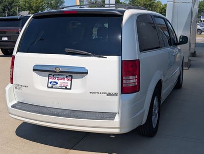 2010 Chrysler Town & Country Touring